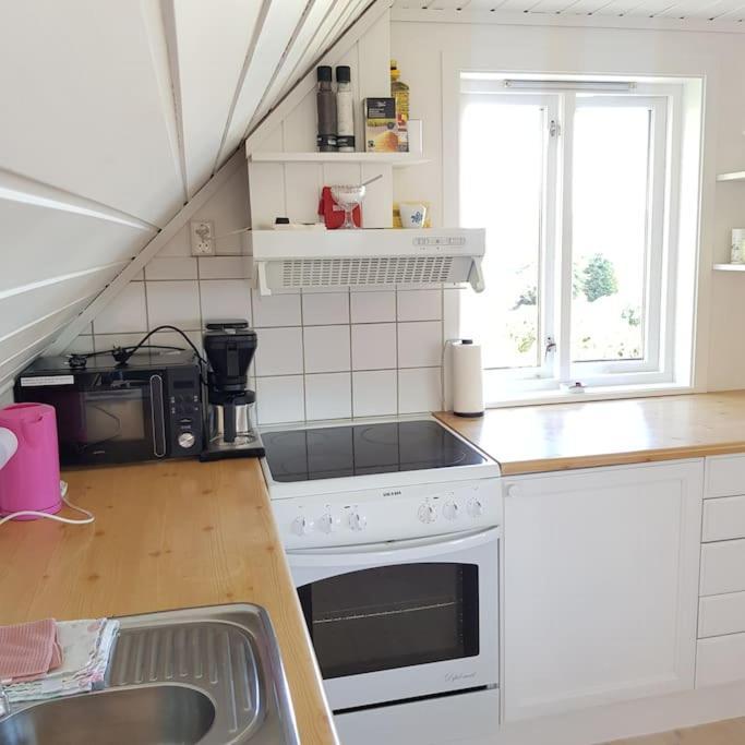Lys Og Lettstelt Leilighet Med Utsikt Over Byen Apartment Sandefjord Exterior photo